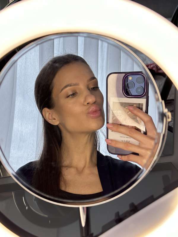 Getting ready for a night out💄✨ Where are we headed tonight,..