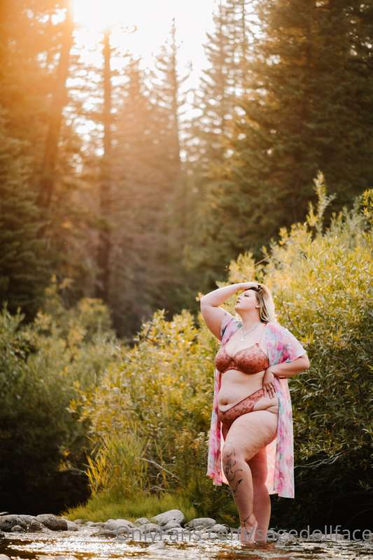 I just ordered an outfit for a Pinup styled shoot- I am SO e..