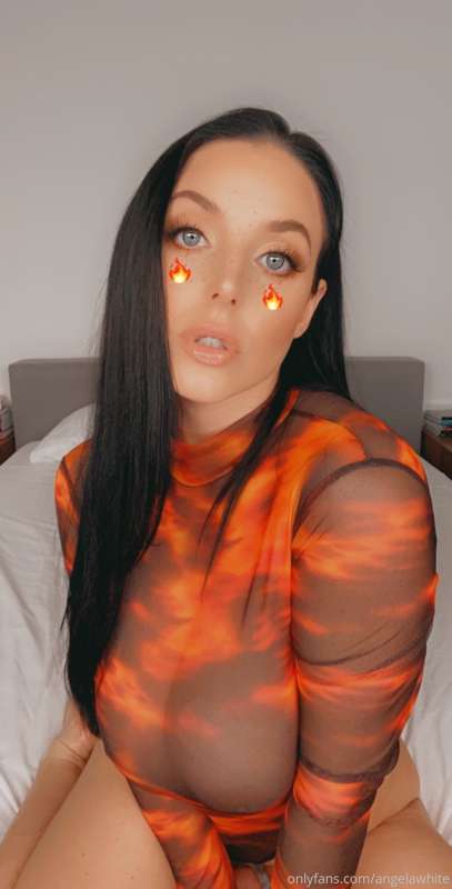 Too hot to handle 🔥 15