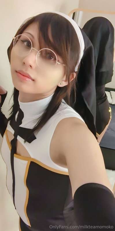 Lots of butt but also a lot of cute selfies

October 2023 Nu.. 3