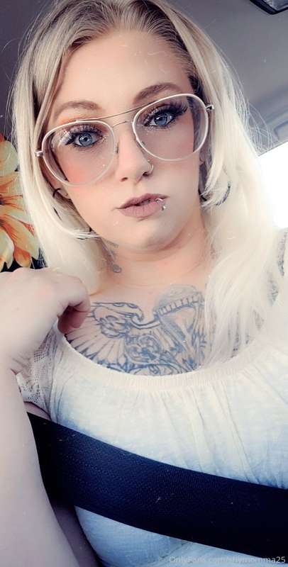 Was such a gorgeous day 😍 Help buy me a coffee for the day o.. 2
