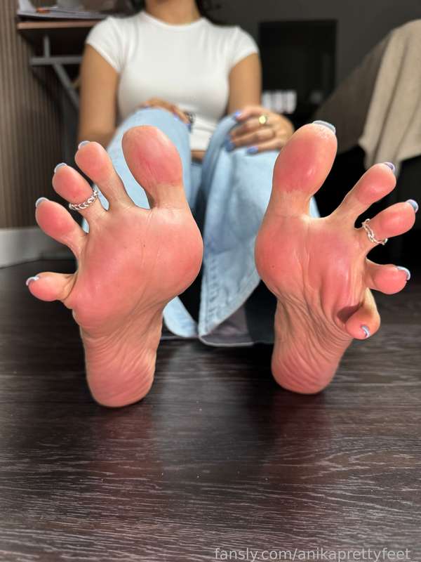 Anikaprettyfeet_ - Fansly - 24 Jun, 2025 18