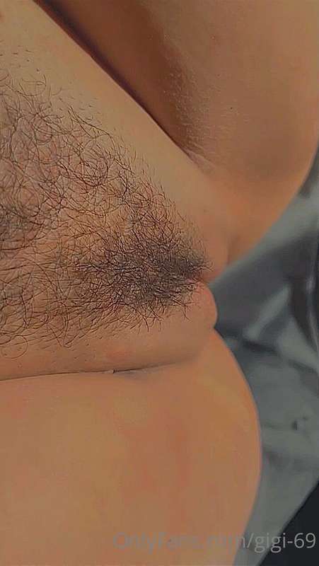 here’s some close ups of my coochie because why not 🤷‍♀️