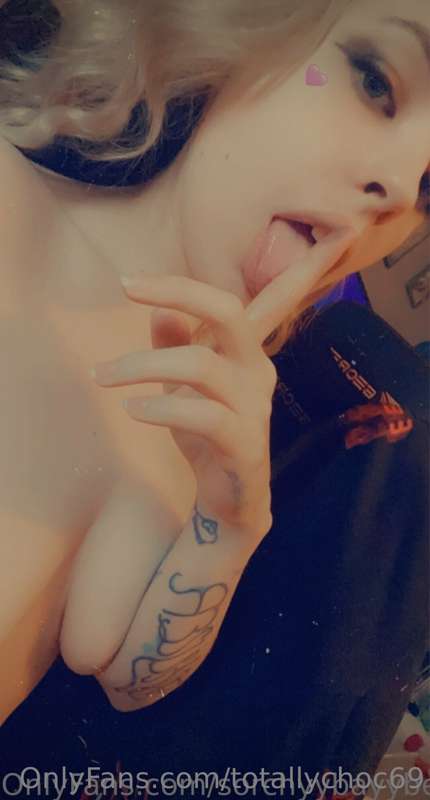 Free to subscribe  @sorchyybayybee 😈💋
 Dm her for vids of se..