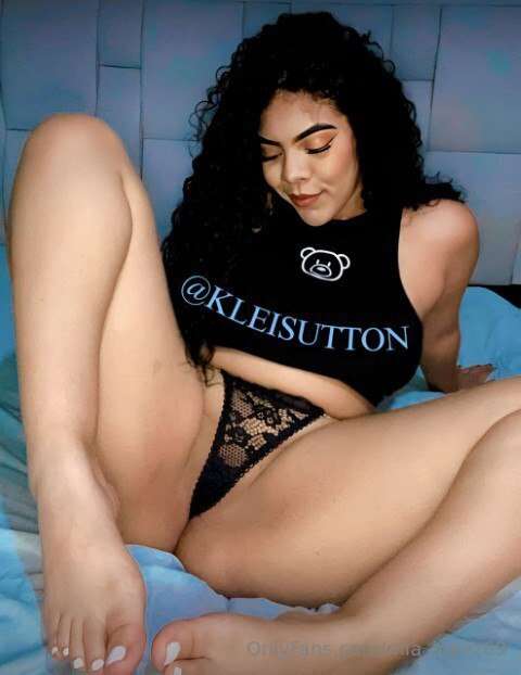 What will you do if you found me in your bed?😏 @KLEISUTTON 🍑..