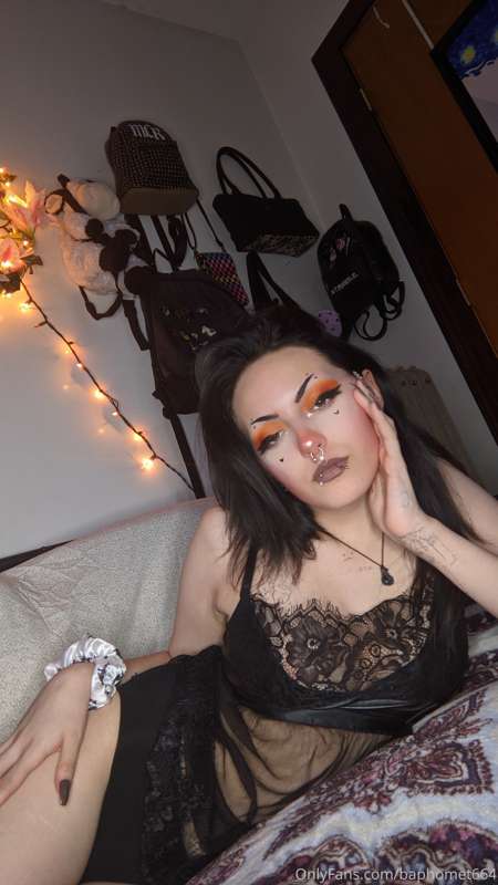 🎃 5