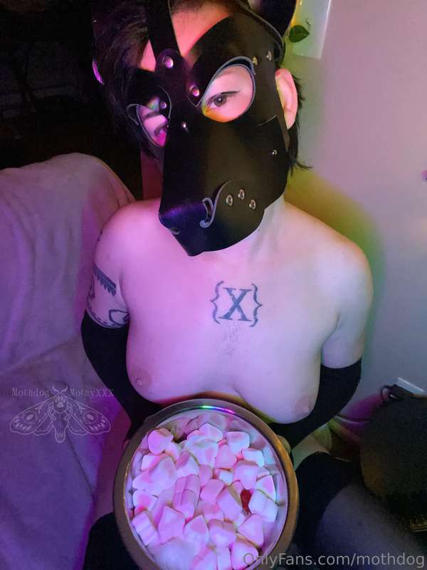I got the sweets for ya 👉👈