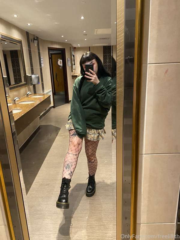 hi babies. i’m back!! would you be interested in more ppv me..