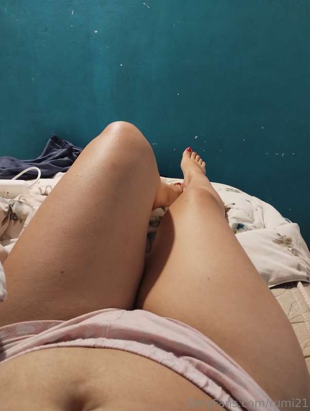 1What are you doing? Don't forget I'm here to please you! 😏🥰..