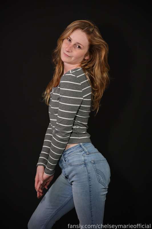 Chelseymarieofficial - Fansly - 23 Apr, 2025 1