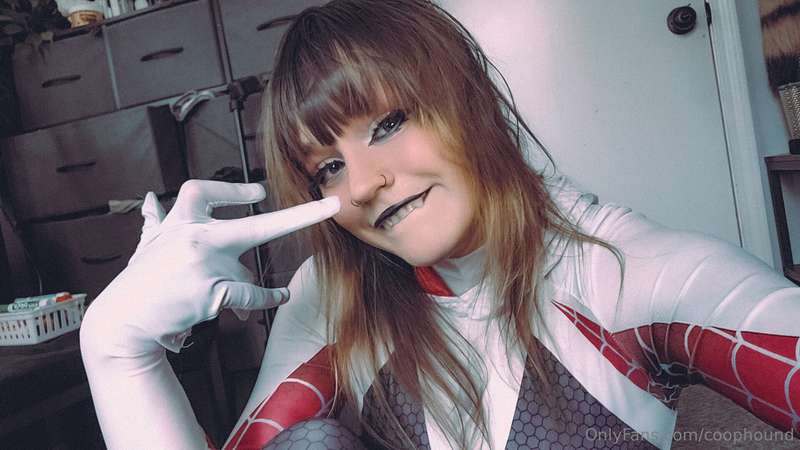 POV youre dating Spidergwen and she sends you these snaps <3.. 17