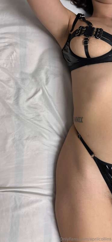 Aprilcollins - Onlyfans - 02 Mar, 2025 1