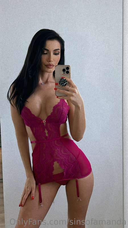 Tell me your wildest fantasies with me in DM daddy🥵💗😈