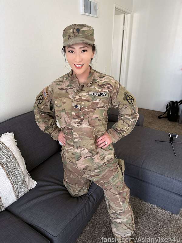 Asianvixen4U - Fansly - 09 Feb, 2023 3