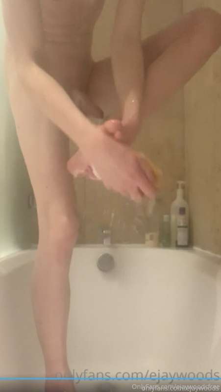 New Video ✮ ELIJAH IN THE SHOWER • VOYEUR EXPERIENCE ✮

Who .. 1