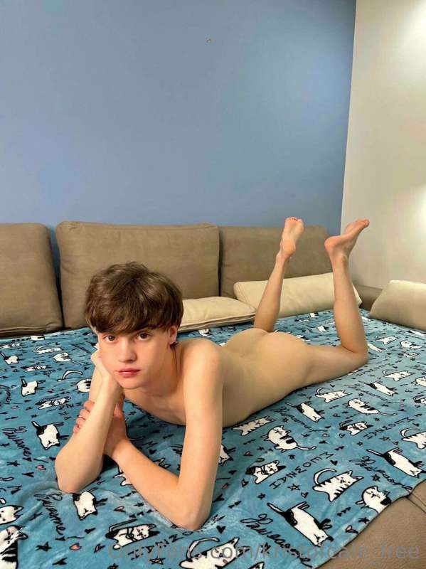 🔥 @kleinenvladvip 🍭

Vlad is skinny Ukrainian 🇺🇦 twink boy w.. 2