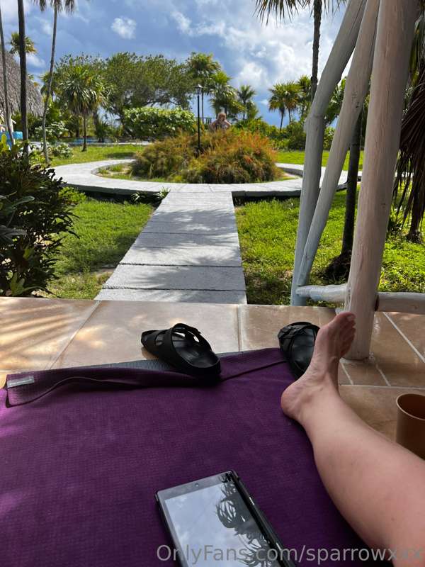 I felt like stretching for my camera and showing you my tan ..