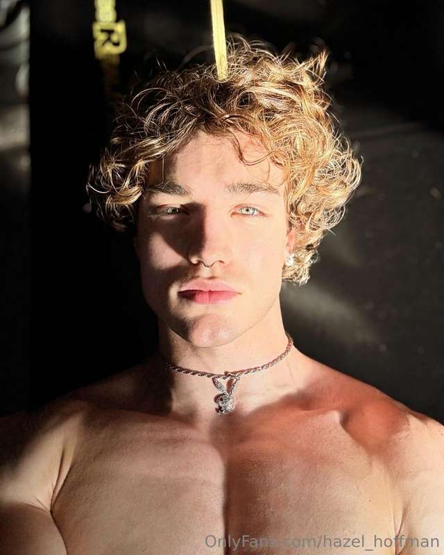 Touch me 😜 1