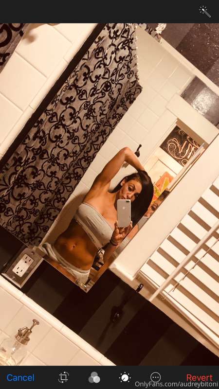 Audreybitoni - Onlyfans - 18 Aug, 2019
