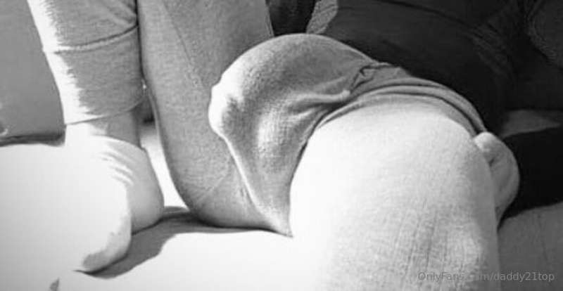 Wanna undress Daddy? 
