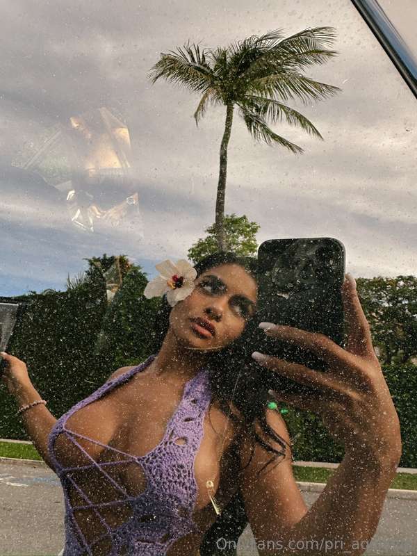 If being pretty is illegal. Then arrest me😈