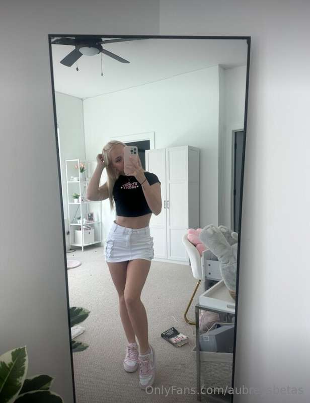 Outfit of the day, no permission to touch your small shrimp ..