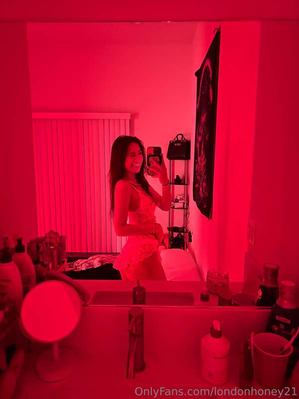 Mirror said “yeah, you're the one” and I had to agree 🤭💖