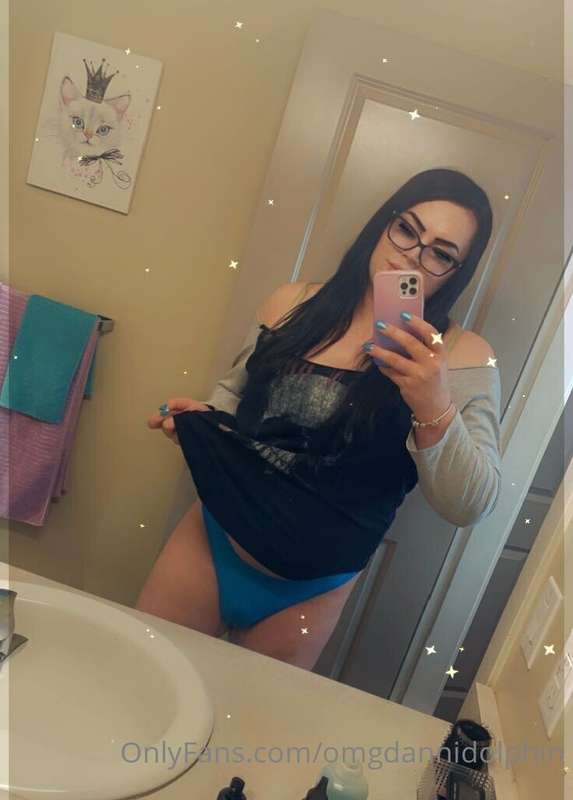 Silly dolphin 🐬 1