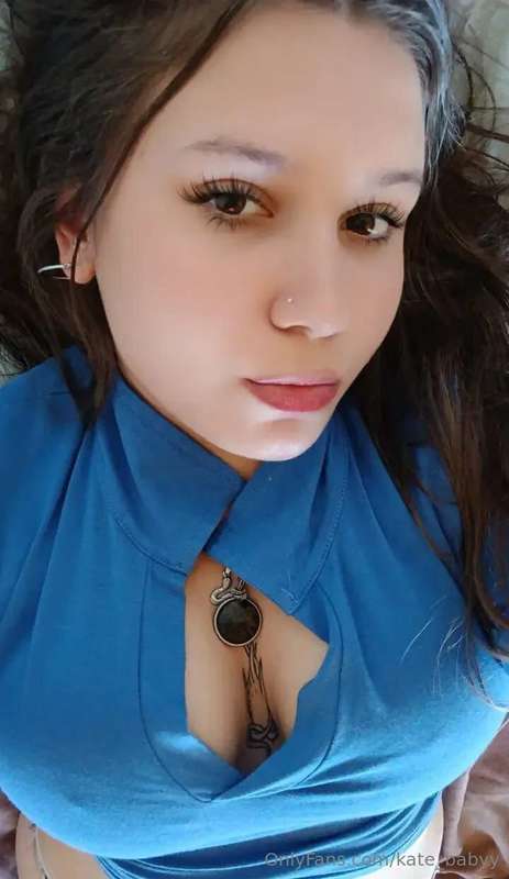 ❄️Beautiful curvy white girl, very naughty and just for you❄..