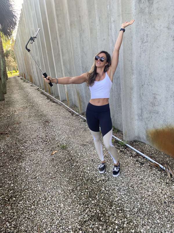Making video descriptions! 

Early morning fun :) Hope every.. 2