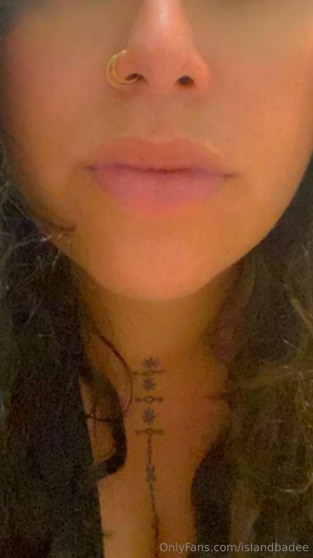 Lips & ass for butt cheek Friday. 
Bet you were hoping for s..