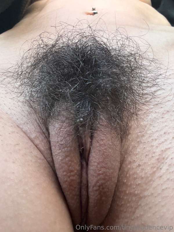Booty or bush? 🤔 2