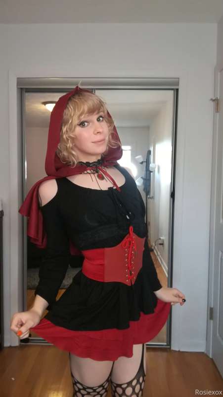Lil Red Riding Rosie~ 3/7 x 40