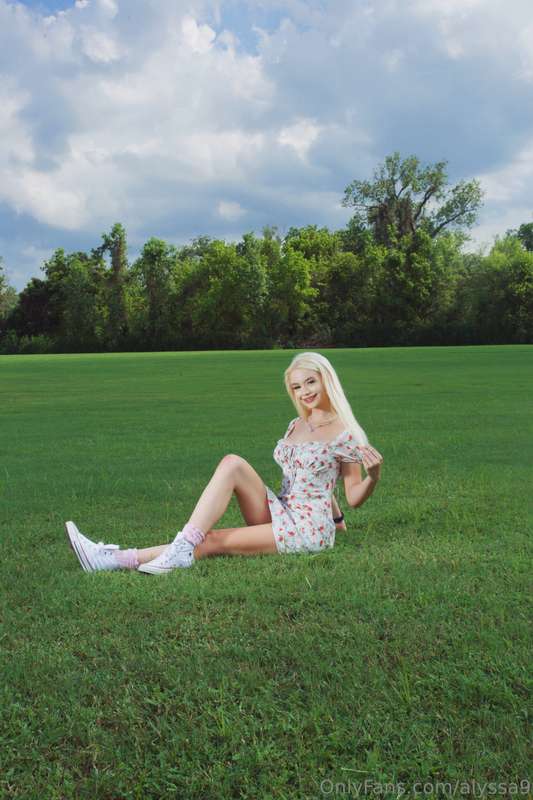  Catch me smiling just for you 💖😊