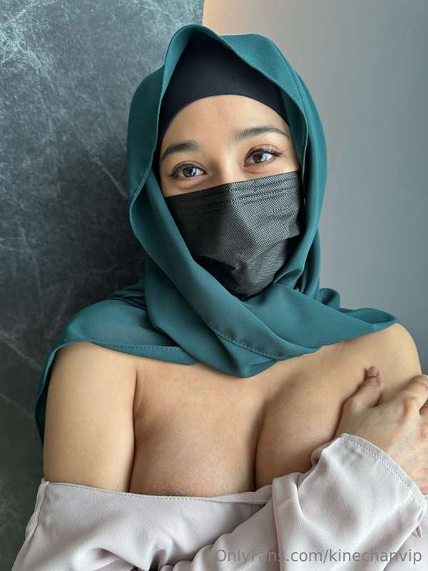 Secret sex enthusiast wants to overcome her cravings 🤤😈 to b..