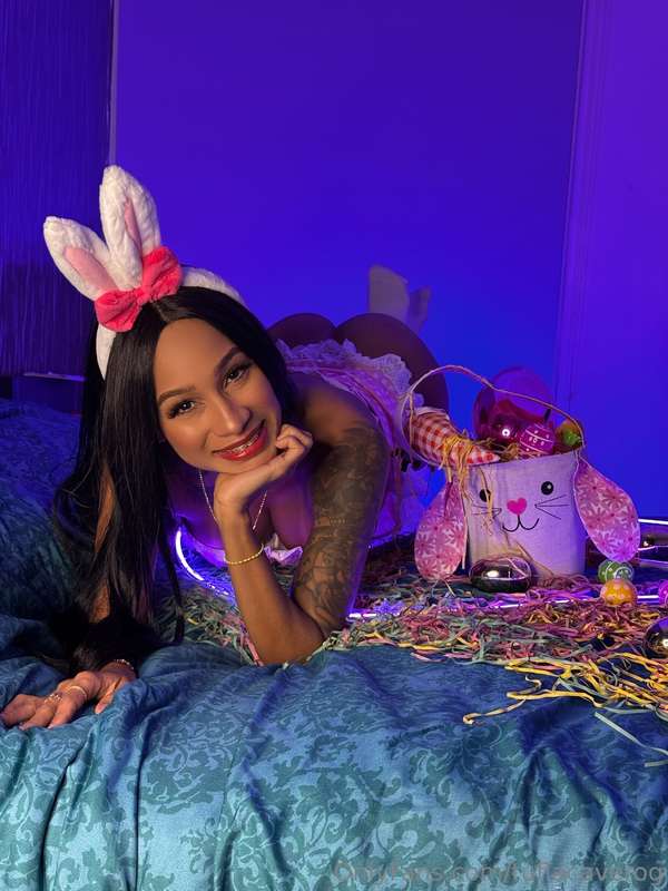 Just smile for yourself, but I'll be your horny bunny this E..