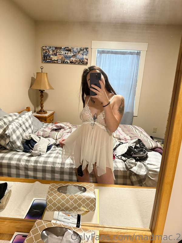 20% off my paid account for the next 5 fans ONLY😈  https://o..