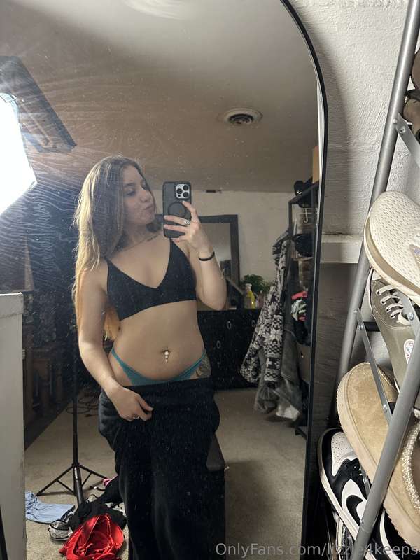 You free for a little fun message? 😌