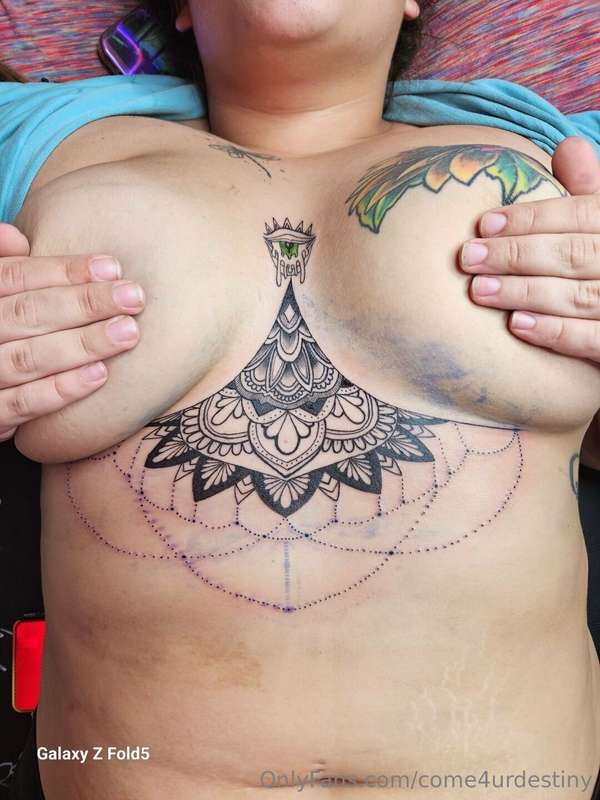 What colors should we add to this piece in between my pretty.. 2