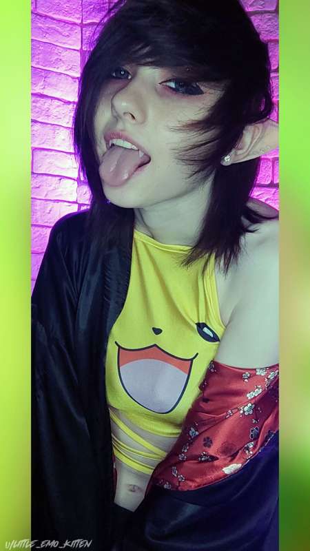 Little_Emo_Kitten - Fansly - 25 Jan, 2022 10