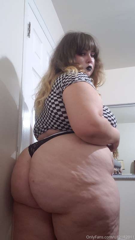 Fatassgoddess - Onlyfans - 03 Jun, 2020 8