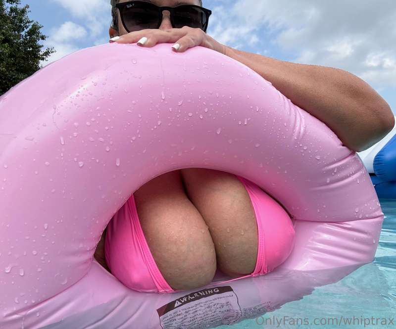 i got a new top. how do you think it fits? 4
