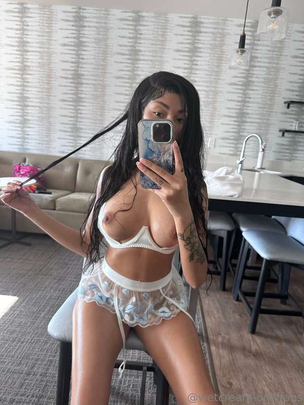 pt 1 yas/tattoo girl 🆒 feet + twerking + lingirie & mirror p.. 5