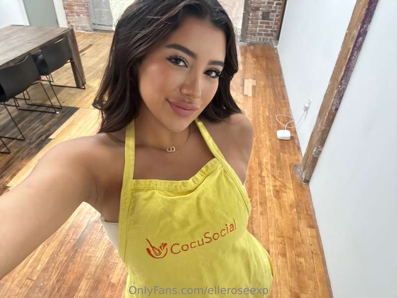 Cooking up something yummy for your tastebuds 👅