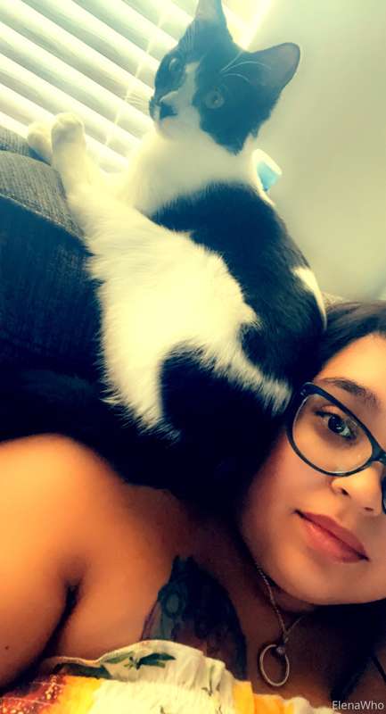 When your pussy wants attention and doesn’t care if you’re w..