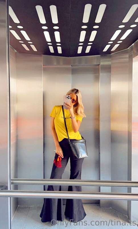 My dressing style is a reflection of my mood, and it's beaut..