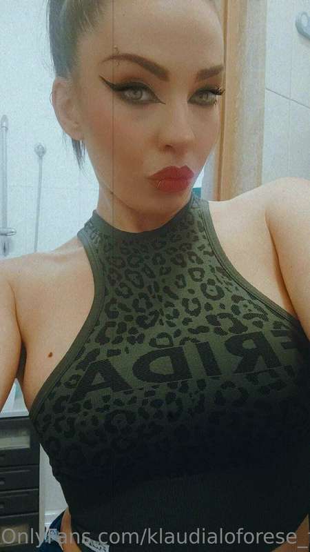 Pronti per il contenuto di questo venerdì?😏😏😏