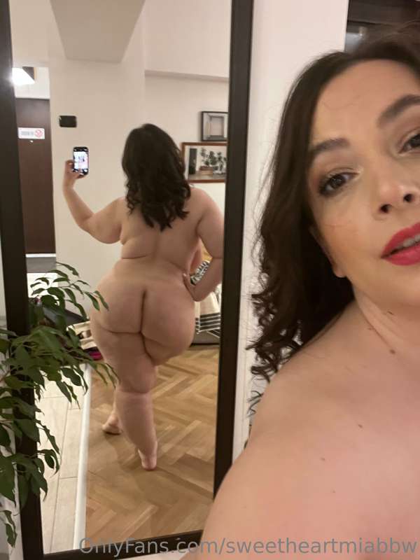 Naked Monday ! 5