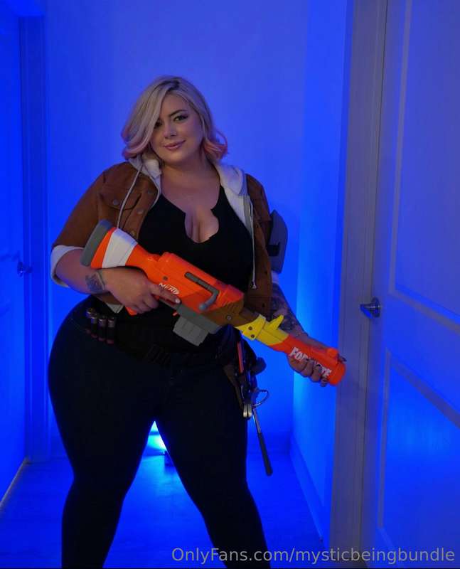 penny from fornite for day 27 of 31 days of halloween 🎃
