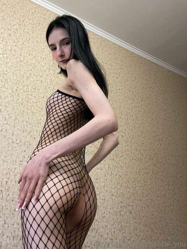 Mmm do you like this mesh on me?🥵 I would love to play with ..